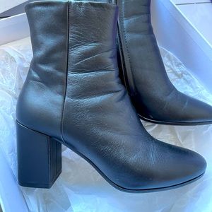 Balenciaga boot